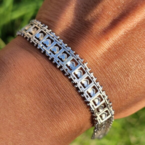 Fine feminine 925 sterling silver interlocking links panels hearts 10 mm bracele